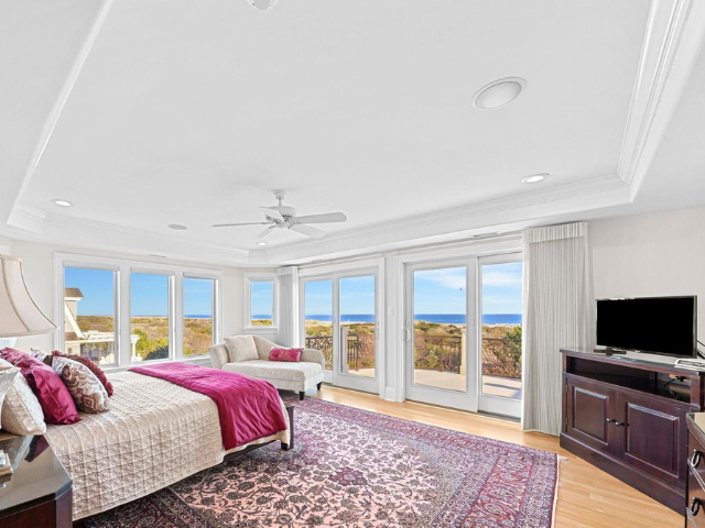 Oceanfront vs. Bayfront: Which Avalon or Stone Harbor Rental Fits Your Trip?
