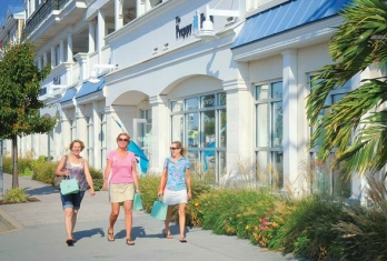A First-Timer’s Guide to Summer on The 7 Mile Island